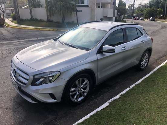 MERCEDES-BENZ-GLA 200-1.6 CGI ADVANCE 16V TURBO FLEX 4P AUTOMÁTICO MERCEDES-BENZ-GLA 200-2015