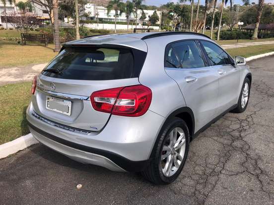 MERCEDES-BENZ-GLA 200-1.6 CGI ADVANCE 16V TURBO FLEX 4P AUTOMÁTICO MERCEDES-BENZ-GLA 200-2015