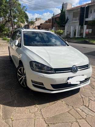 VOLKSWAGEN-GOLF-2015