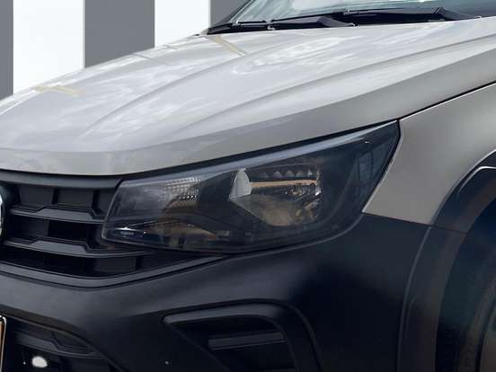 VOLKSWAGEN-SAVEIRO-2023