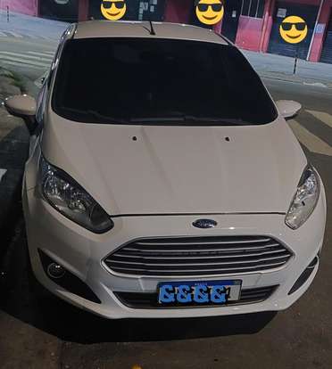 FORD-FIESTA-2014