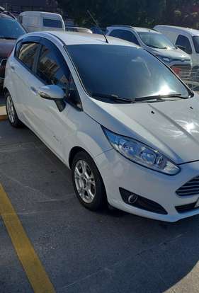 FORD-FIESTA-2014