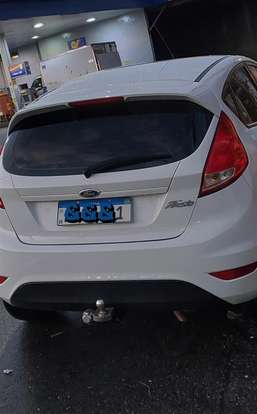 FORD-FIESTA-2014