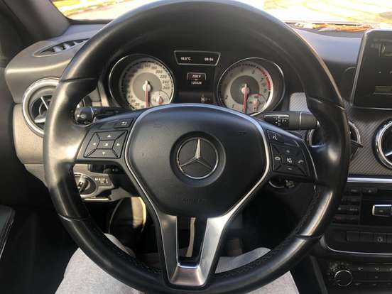 MERCEDES-BENZ-GLA 200-1.6 CGI ADVANCE 16V TURBO FLEX 4P AUTOMÁTICO MERCEDES-BENZ-GLA 200-2015