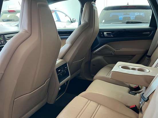 PORSCHE-CAYENNE-3.0 V6 E-HYBRID PLATINUM EDITION AWD TIPTRONIC S PORSCHE-CAYENNE-2023