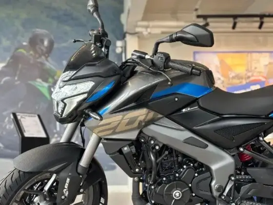 BAJAJ DOMINAR NS200 