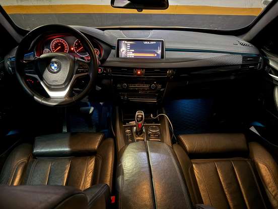 BMW-X6-3.0 35I 4X4 COUPÉ 6 CILINDROS 24V GASOLINA 4P AUTOMÁTICO BMW-X6-2015