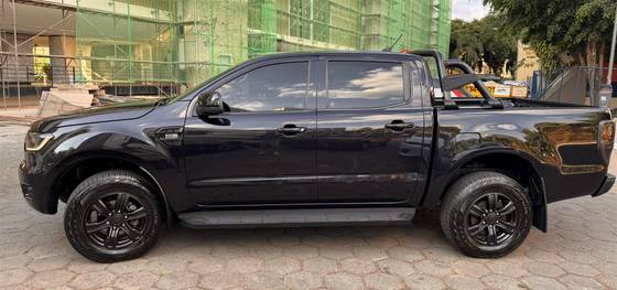 Imagem de FORD RANGER 3.2 XLT 4X4 CD 20V DIESEL 4P AUTOMÁTICO