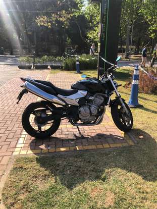 HONDA-CB 600F HORNET-2006