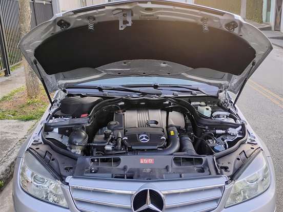 MERCEDES-BENZ-C 180-1.8 CGI CLASSIC 16V TURBO GASOLINA 4P AUTOMÁTICO MERCEDES-BENZ-C 180-2011