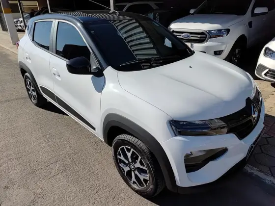 RENAULT KWID 1.0 12V SCE FLEX INTENSE MANUAL RENAULT KWID 1.0 12V SCE FLEX INTENSE MANUAL