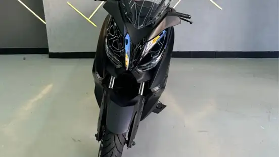 YAMAHA-XMAX ABS-2022