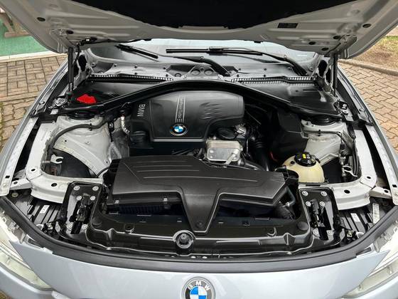 Imagem de BMW 320i 2.0 16V TURBO ACTIVE FLEX 4P AUTOMÁTICO