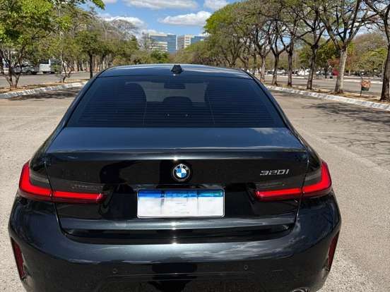 BMW-320i-2.0 16V TURBO FLEX M SPORT AUTOMÁTICO BMW-320i-2024