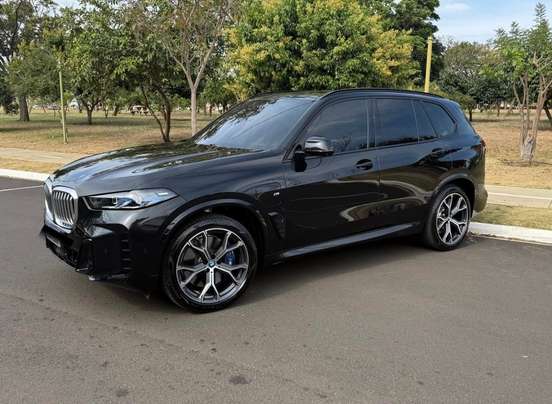 BMW-X5-2024