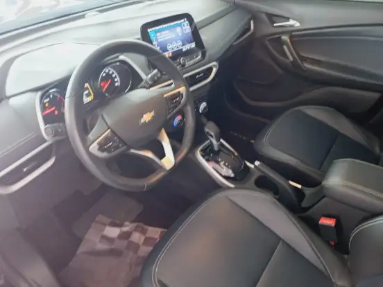 CHEVROLET-TRACKER-2024