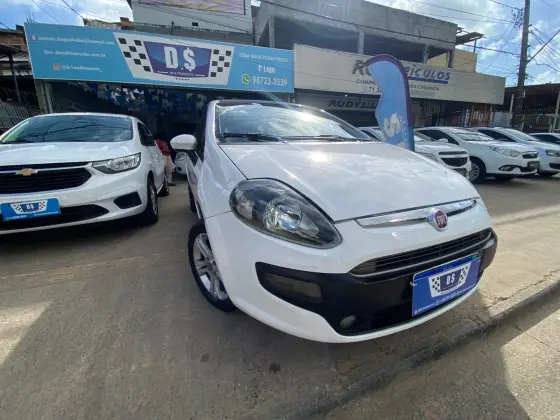 FIAT PUNTO 1.4 ATTRACTIVE ITALIA 8V FLEX 4P MANUAL