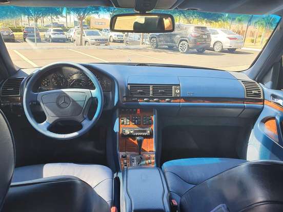 MERCEDES-BENZ-300 SEL-1993