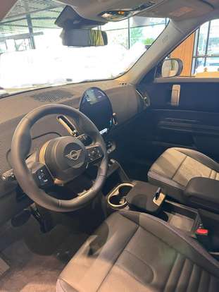 MINI-COUNTRYMAN-2024