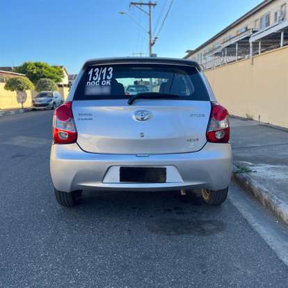 TOYOTA-ETIOS-1.3 XS 16V FLEX 4P MANUAL TOYOTA-ETIOS-2013