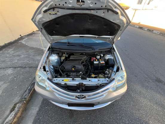 TOYOTA-ETIOS-1.3 XS 16V FLEX 4P MANUAL TOYOTA-ETIOS-2013