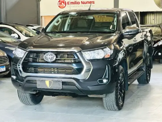 TOYOTA HILUX 2.8 D-4D TURBO DIESEL CD SRV 4X4 AUTOMÁTICO