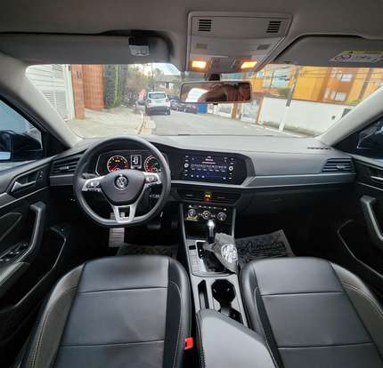 VOLKSWAGEN-JETTA-2018
