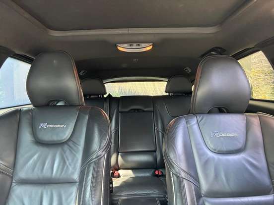 VOLVO-V60-2014