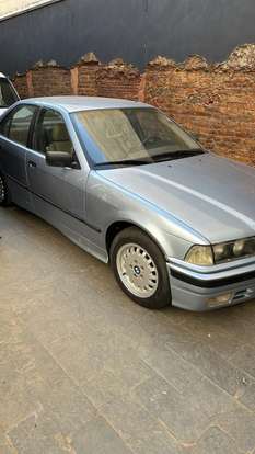 BMW-325i-1995