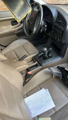 BMW-325i-1995
