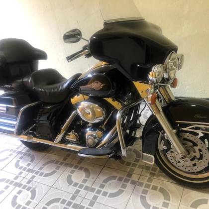 HARLEY-DAVIDSON ELECTRA GLIDE CLASSIC 