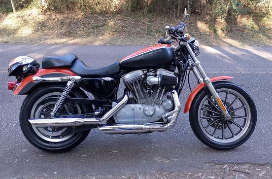 HARLEY-DAVIDSON-SPORTSTER XL 883 R-2005