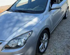 HYUNDAI I30 2.0 MPFI GLS 16V GASOLINA 4P AUTOMÁTICO HYUNDAI I30 2.0 MPFI GLS 16V GASOLINA 4P AUTOMÁTICO