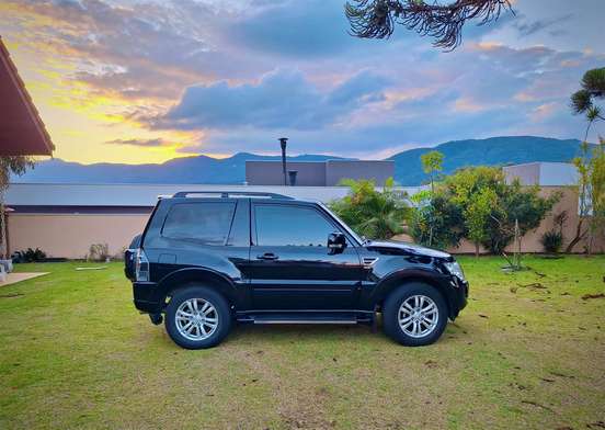 MITSUBISHI-PAJERO FULL-2013