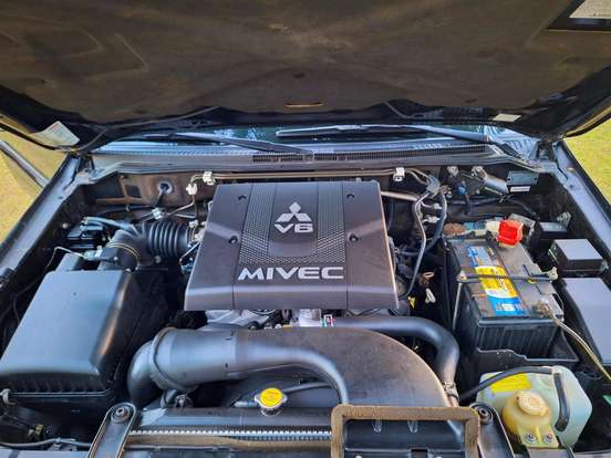 MITSUBISHI-PAJERO FULL-2013