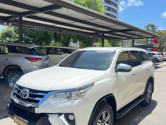 TOYOTA-HILUX SW4-2018