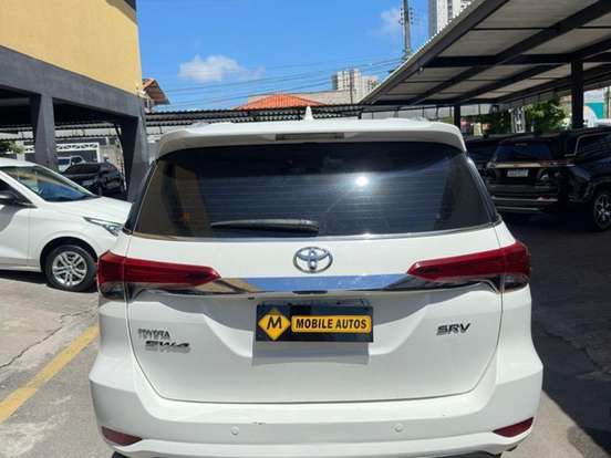 TOYOTA-HILUX SW4-2.7 SRV 7 LUGARES 4X2 16V FLEX 4P AUTOMÁTICO TOYOTA-HILUX SW4-2018