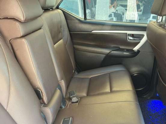 TOYOTA-HILUX SW4-2.7 SRV 7 LUGARES 4X2 16V FLEX 4P AUTOMÁTICO TOYOTA-HILUX SW4-2018