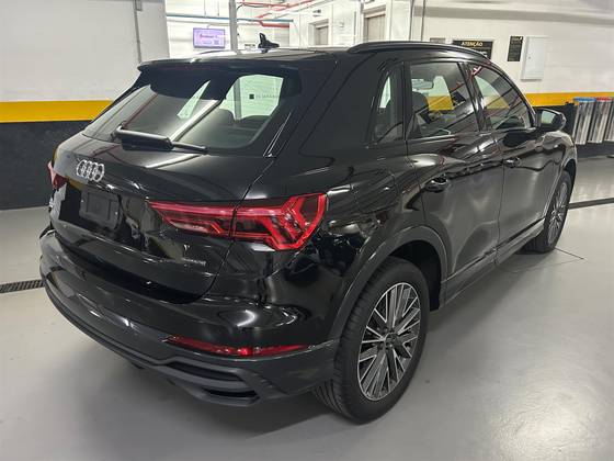 AUDI Q3 2.0 40 TFSI GASOLINA PERFORMANCE BLACK QUATTRO TIPTRONIC