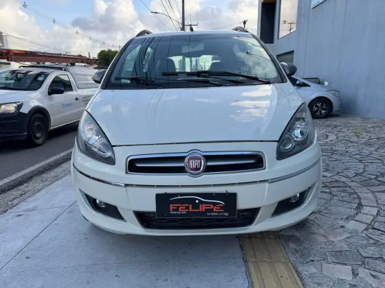 FIAT IDEA 1.6 MPI ESSENCE 16V FLEX 4P MANUAL FIAT IDEA 1.6 MPI ESSENCE 16V FLEX 4P MANUAL