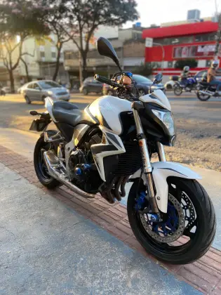 HONDA CB 1000R 