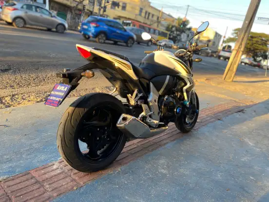 HONDA-CB 1000R HONDA-CB 1000R-2012