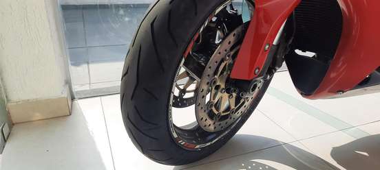 HONDA-CBR 1000RR-2006