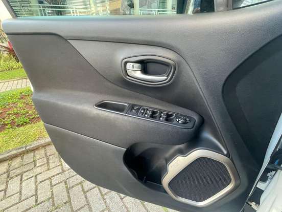 JEEP-RENEGADE-1.8 16V FLEX SPORT 4P MANUAL JEEP-RENEGADE-2017