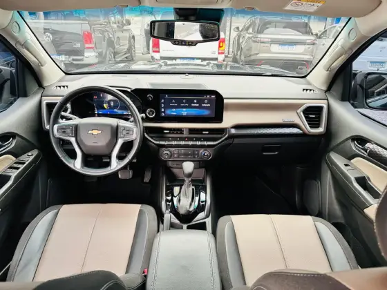 LAND ROVER RANGE ROVER VELAR 2.0 P300 GASOLINA R-DYNAMIC HSE AUTOMÁTICO