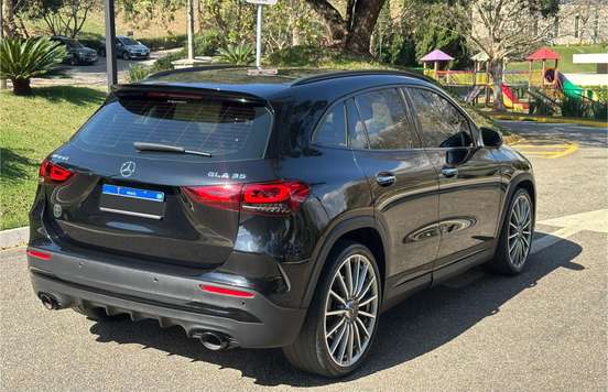 MERCEDES-BENZ-GLA 35 AMG-2022