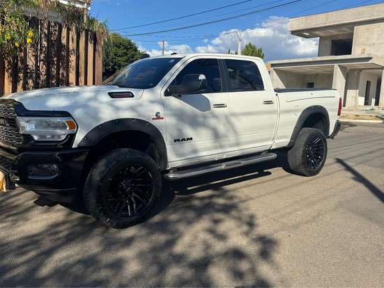 RAM-2500-6.7 I6 TURBO DIESEL LARAMIE CD 4X4 AUTOMÁTICO RAM-2500-2020