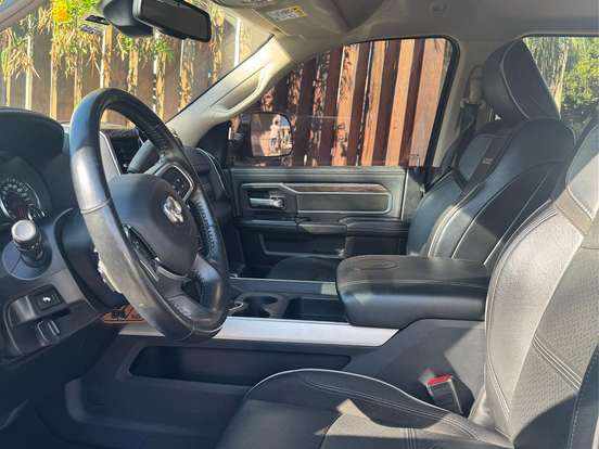 RAM-2500-6.7 I6 TURBO DIESEL LARAMIE CD 4X4 AUTOMÁTICO RAM-2500-2020