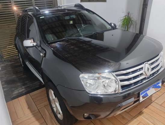 RENAULT-DUSTER-2012