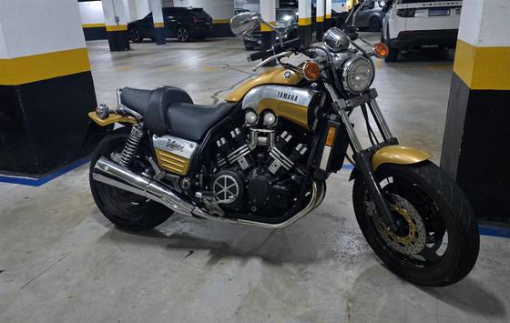 Yamaha V-max-1200: Motos usadas, seminovas e novas